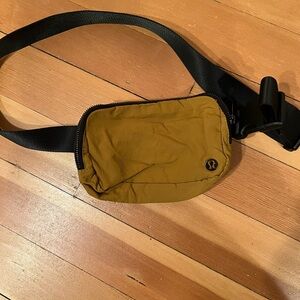 Lululemon On the Go Bag